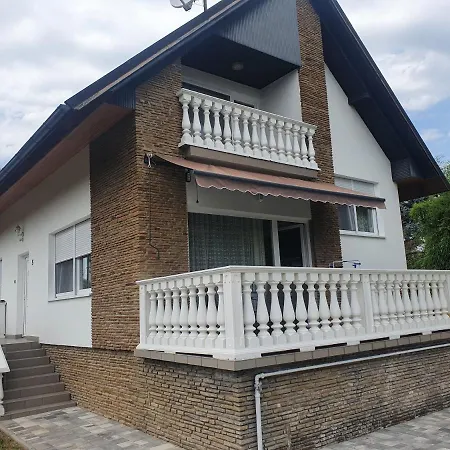 Сasa de vacaciones Wolf Vendeghaz Balatonkeresztúr
