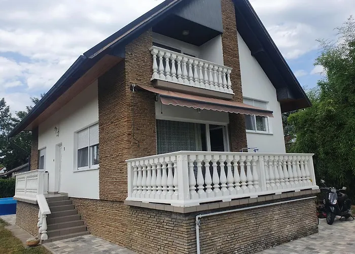Сasa de vacaciones Wolf Vendeghaz Balatonkeresztúr